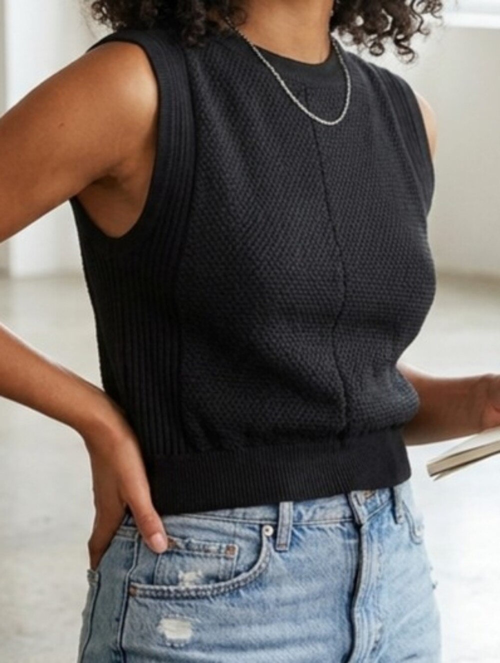 Alice + Olivia Black Textured Knit Sleeveless Tank